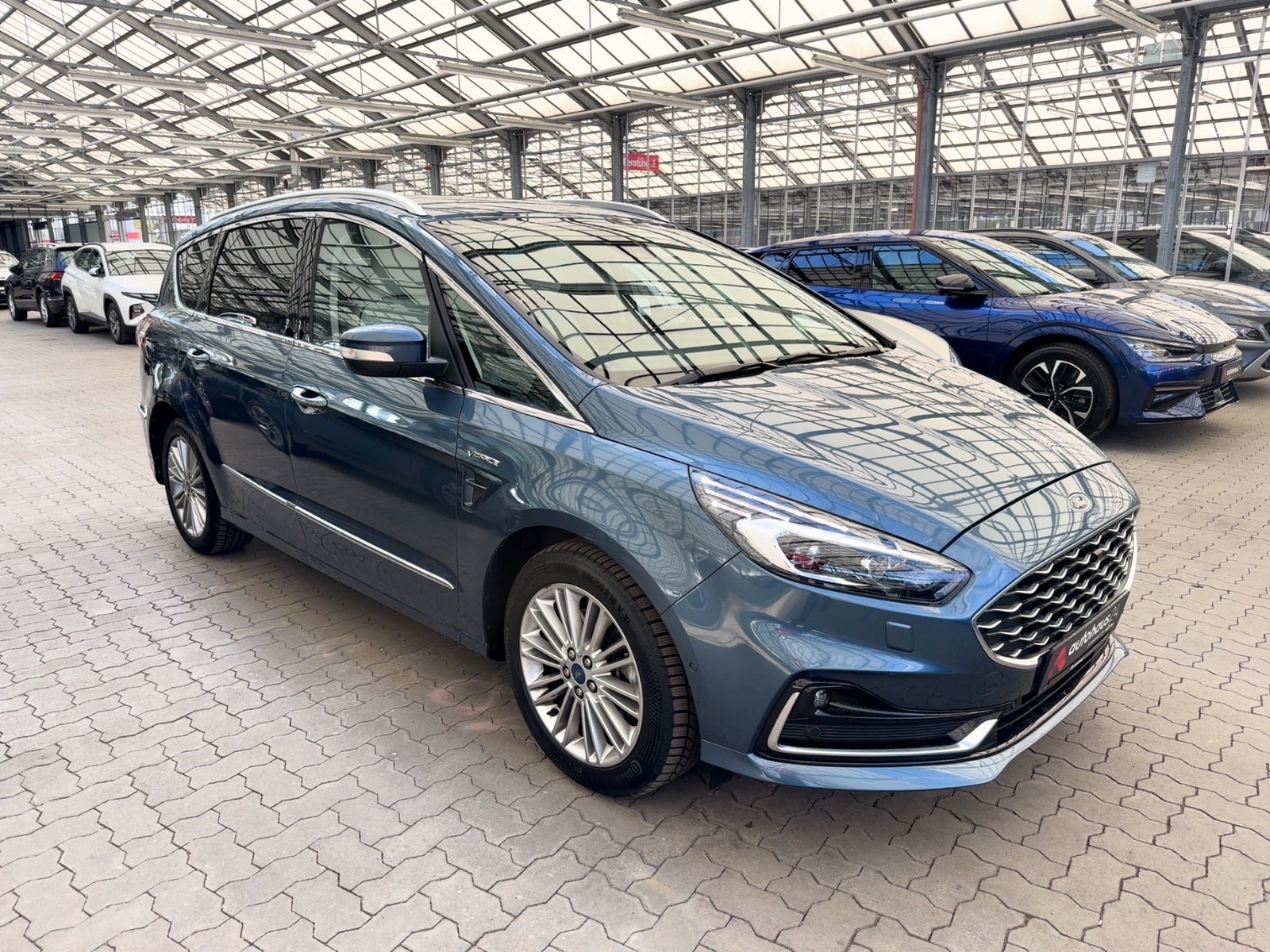 Ford S-MAX Kleinbus / Van FORD S-MAX 2.5 Duratec FHEV Vignale Van #1