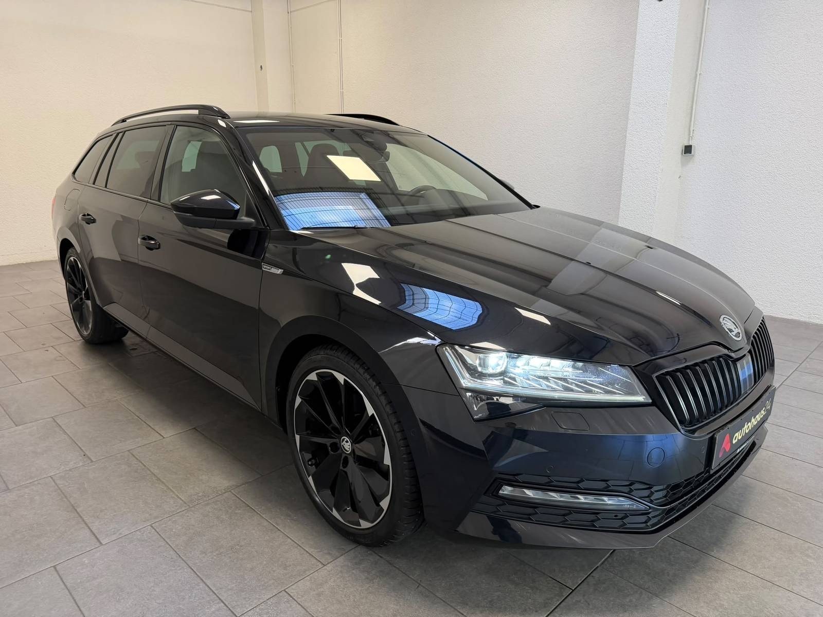 ŠKODA Superb Kombi SKODA Superb 2.0 TSI 140kW DSG SPORTLINE COMBI Kombi #1