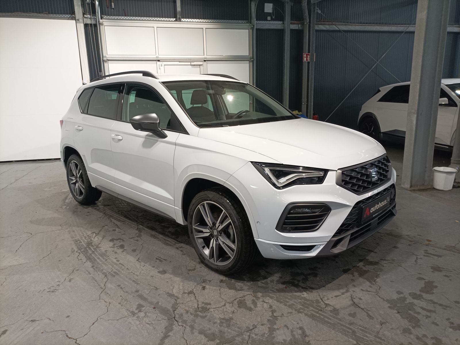 SEAT Ateca SUV / Crossover / Geländewagen SEAT Ateca 1.5 TSI ACT 110kW FR Sports Utility Vehicle #1