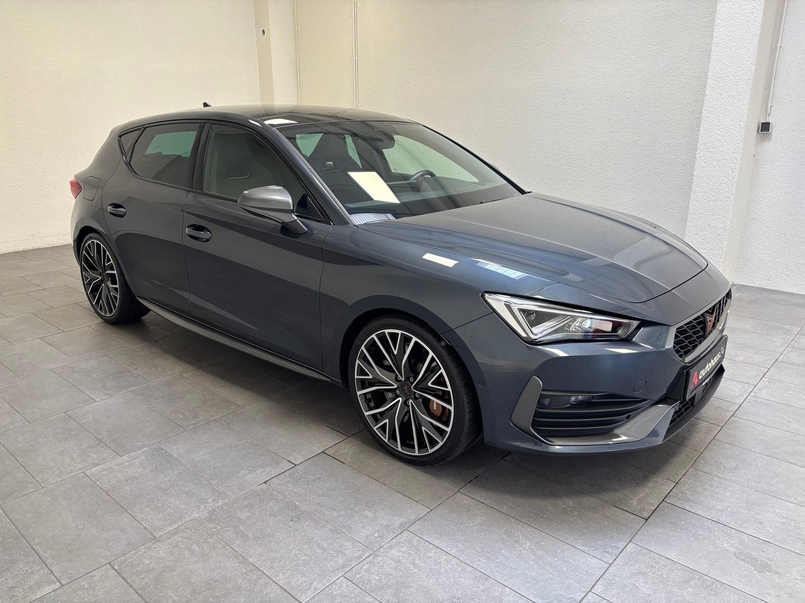CUPRA Leon Limousine CUPRA Leon 2.0 TSI 180kW DSG Schräghecklimousine #1