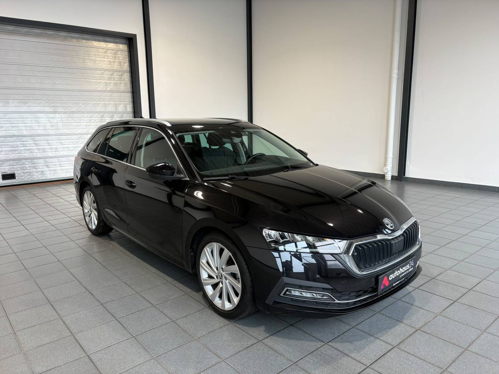 ŠKODA Octavia Kombi SKODA Octavia 1.5 TSI ACT STYLE COMBI Kombi #1