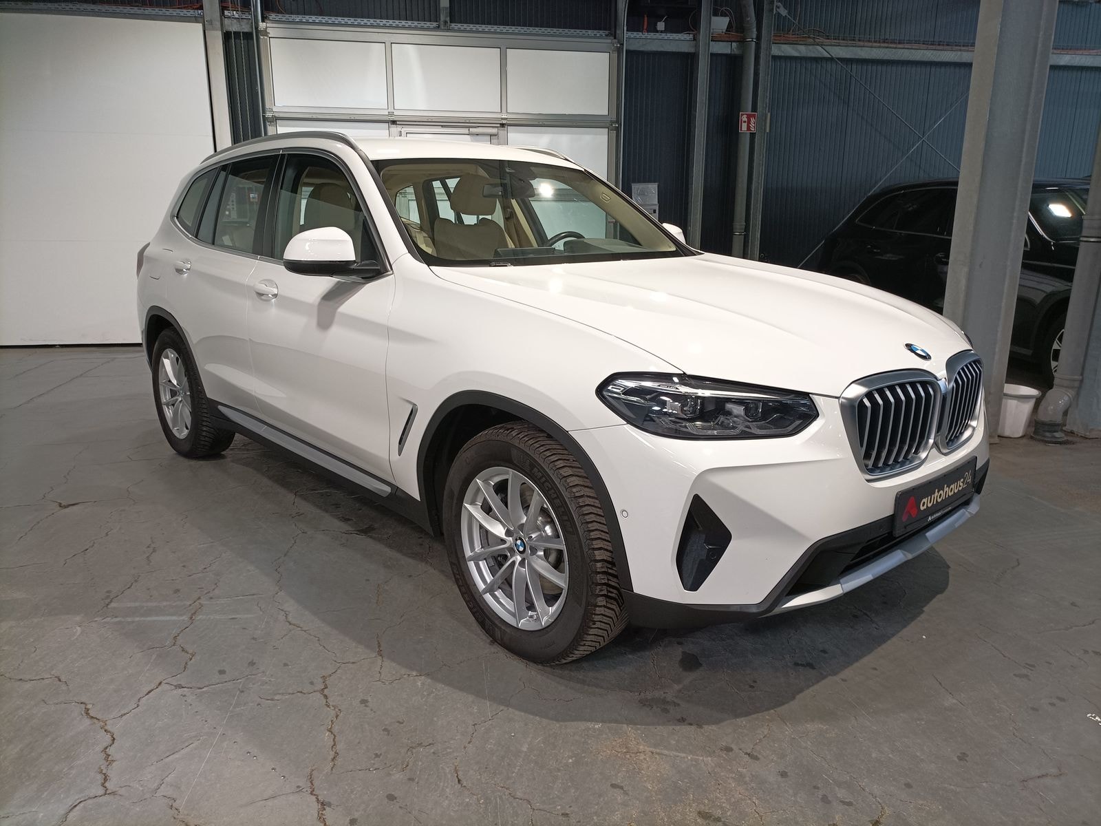 BMW X3 SUV / Crossover / Geländewagen BMW X3 xDrive30i AT Sports Utility Vehicle #1