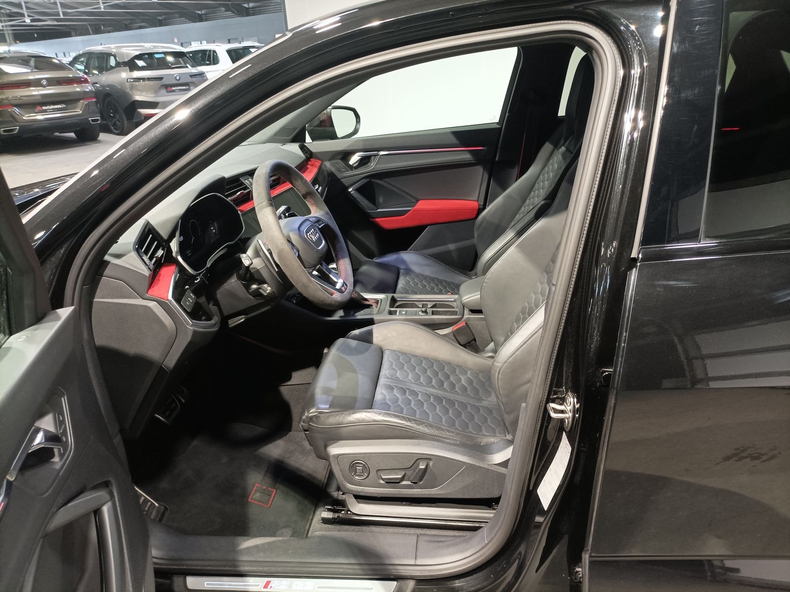 Audi Q3 SUV RS Q3 Sportback quattro 2.5 TFSI #8