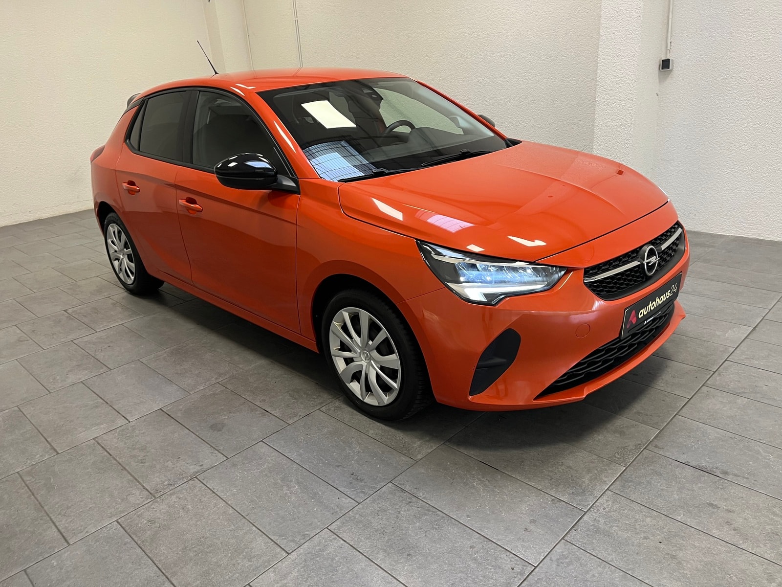 Opel Corsa Limousine OPEL Corsa 1.2 Direct Inj Turbo 74kW Edition Auto Schräghecklimousine #1