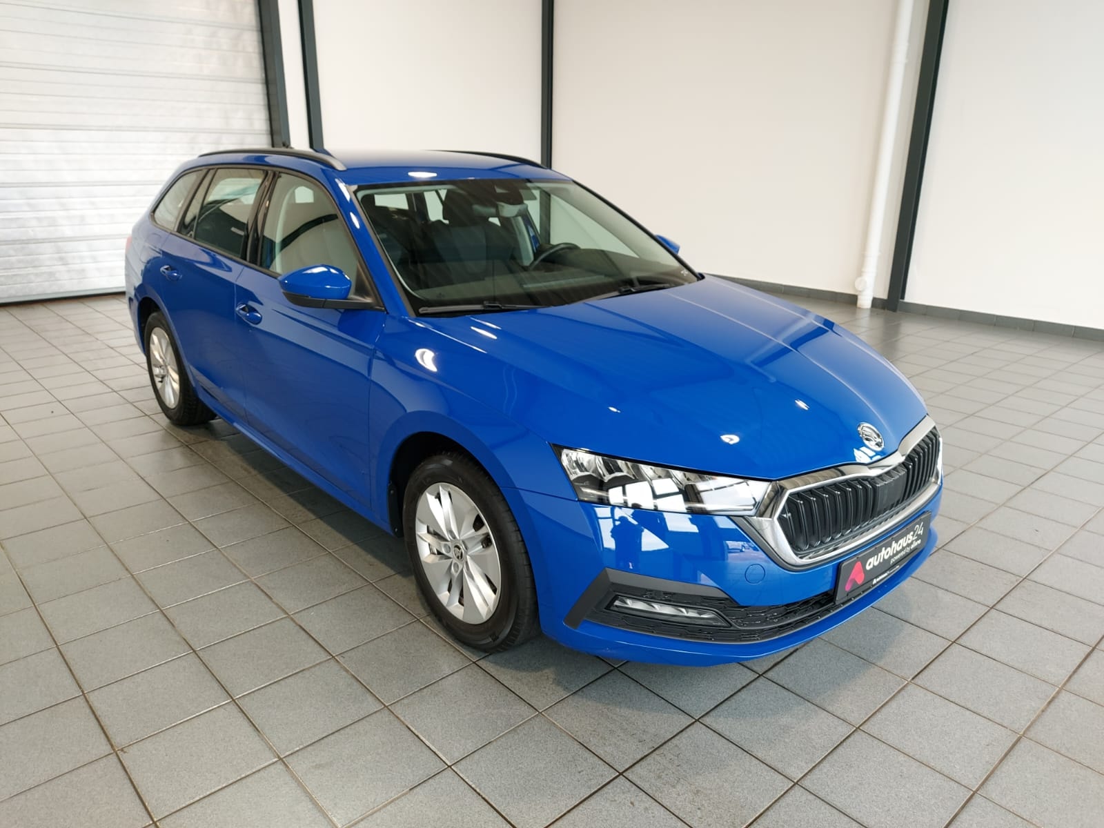 ŠKODA Octavia Kombi SKODA Octavia 1.0 TSI AMBITION COMBI Kombi #1