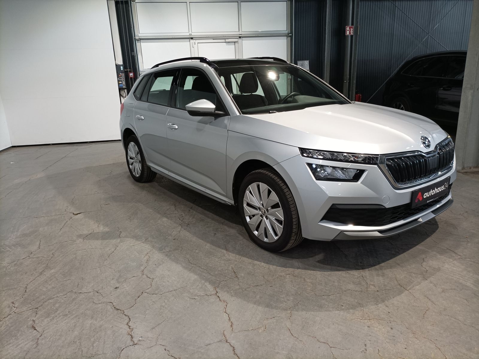ŠKODA Kamiq SUV / Crossover / Geländewagen SKODA Kamiq 1.5 TSI ACT Style Sports Utility Vehicle #1