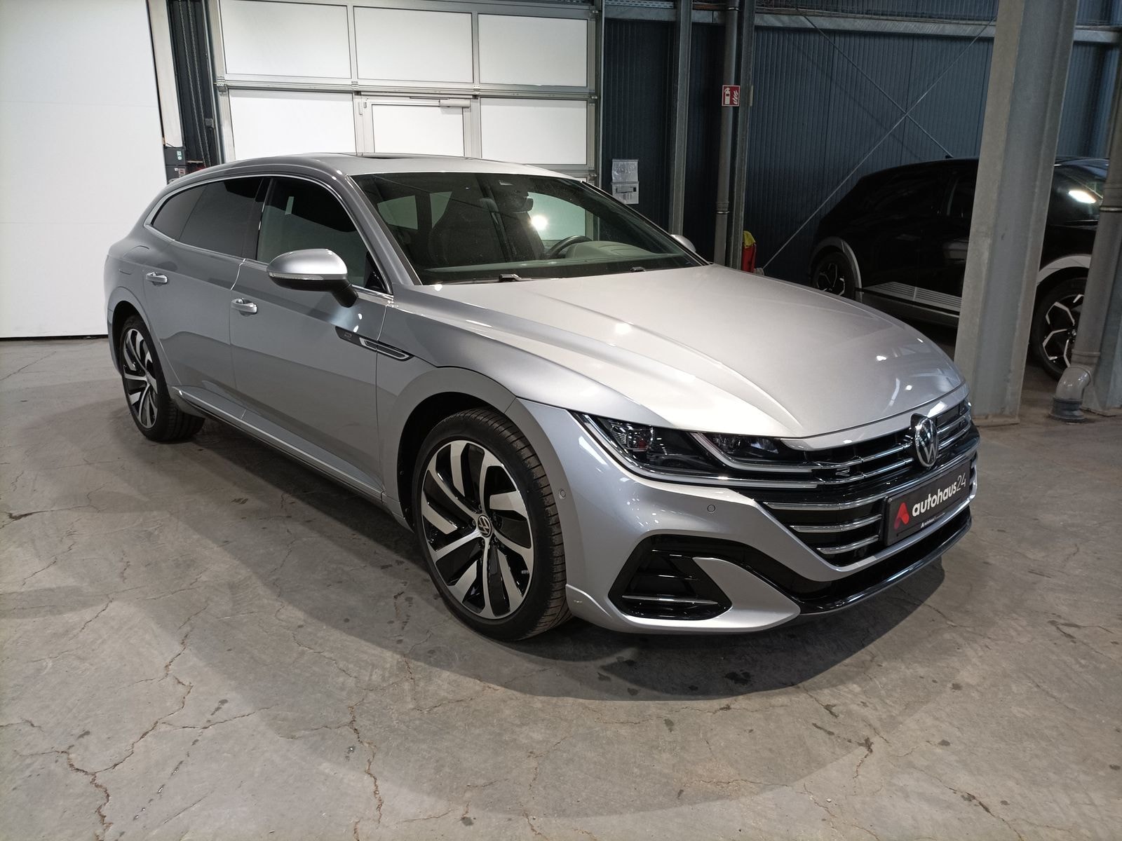 Volkswagen Arteon Kombi VOLKSWAGEN Arteon 1.4 eHybrid DSG R-Line Shooting Brake Kombi #1
