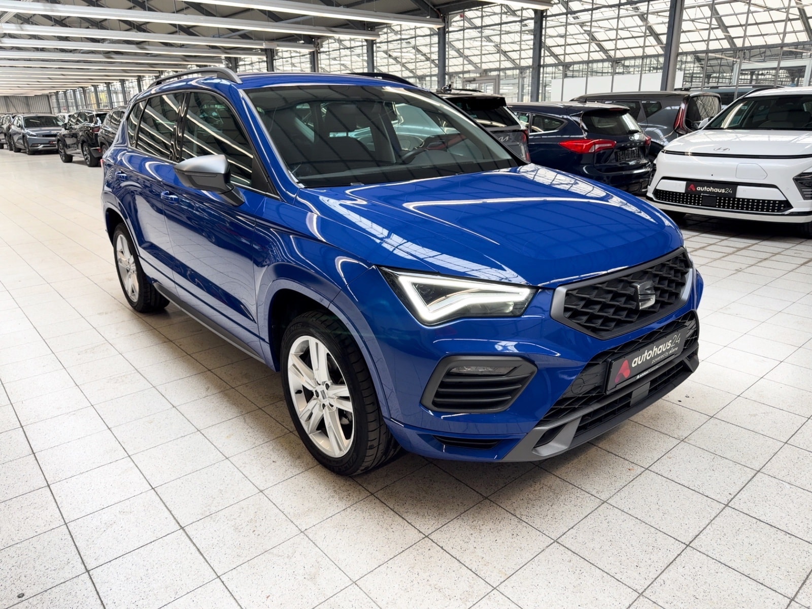 SEAT Ateca SUV / Crossover / Geländewagen SEAT Ateca 1.5 TSI ACT 110kW FR DSG Sports Utility Vehicle #1