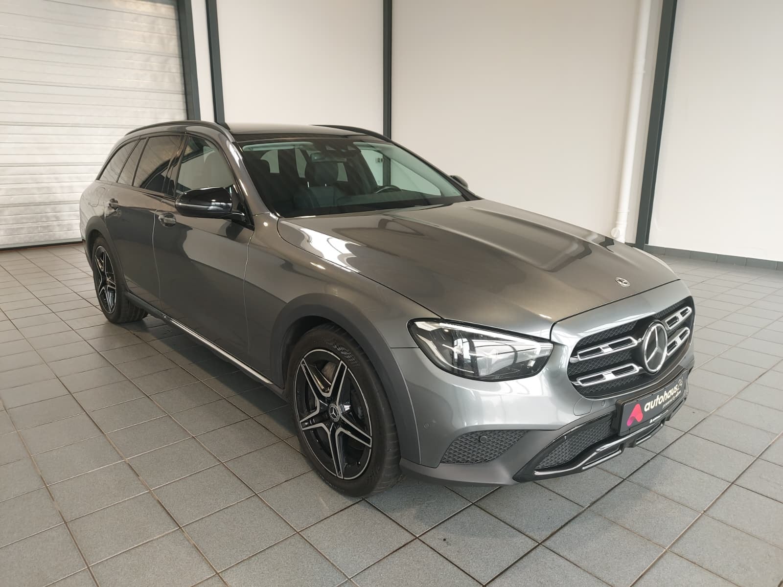 Mercedes-Benz E-Klasse Kombi MERCEDES E-Klasse E 400 d 4MATIC T All-Terrain Autom. Kombi #1