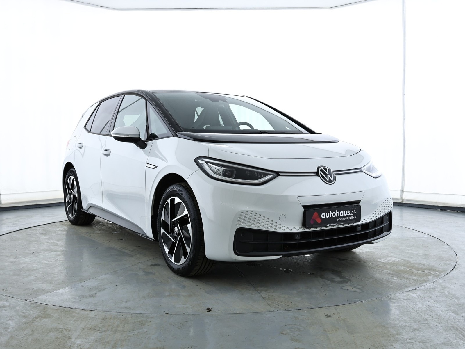 Volkswagen ID.3 Limousine VOLKSWAGEN ID.3 Pro 58 kWh 107 kW Pro Schräghecklimousine #1