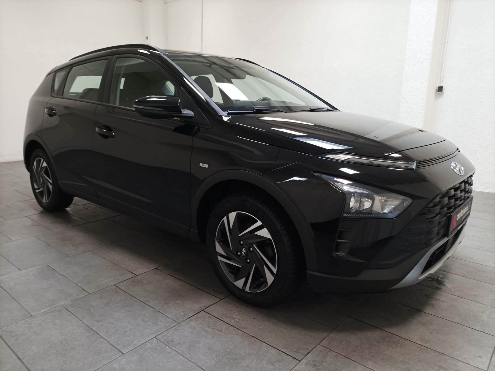 Hyundai Bayon SUV / Crossover / Geländewagen HYUNDAI Bayon 1.0 T-GDI 48V-Hybrid Select DCT Sports Utility Vehicle #1