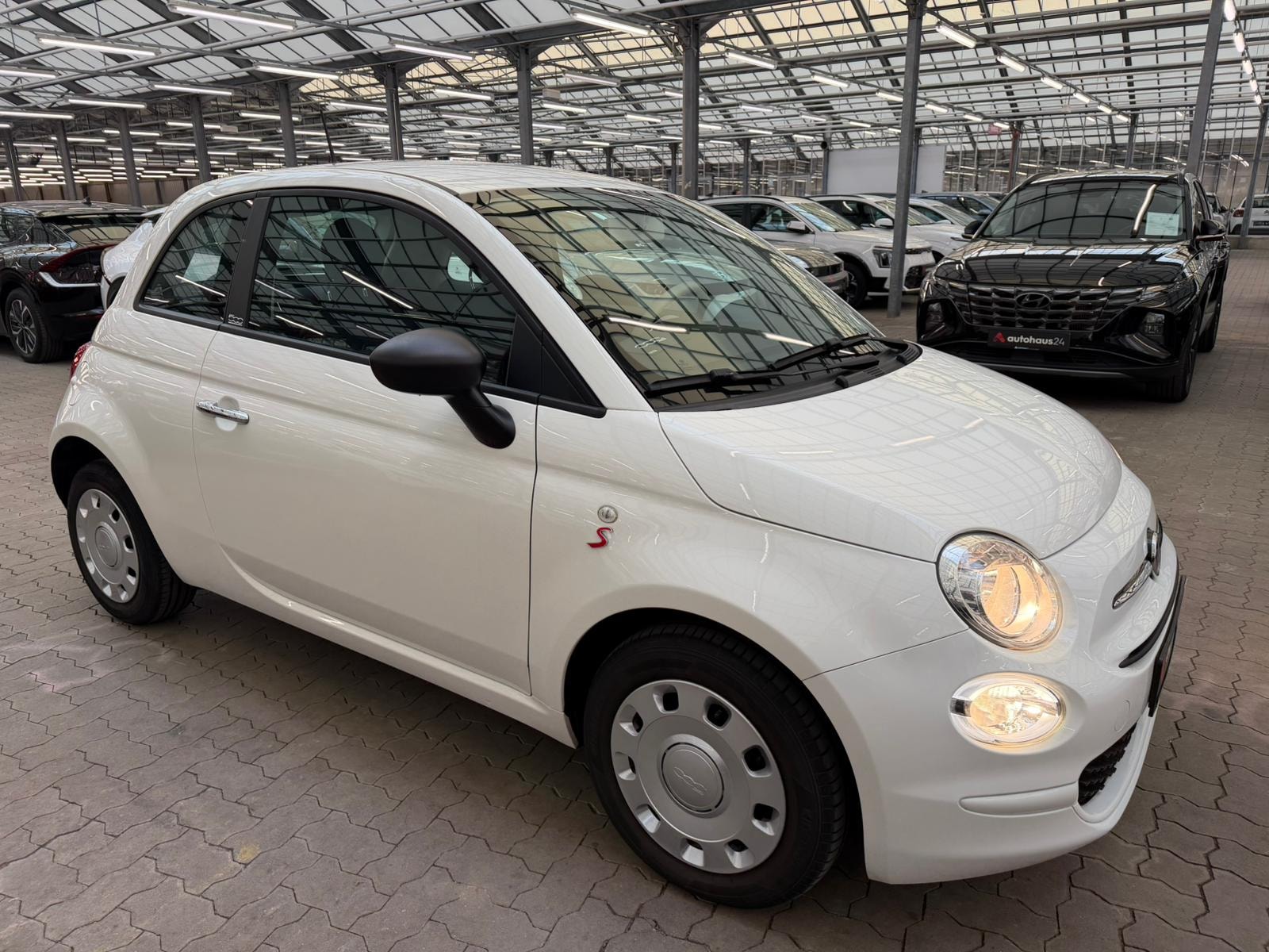 Fiat 500 Schräghecklimousine FIAT 500 1.0 GSE N3 Hybrid CULT Schräghecklimousine #1