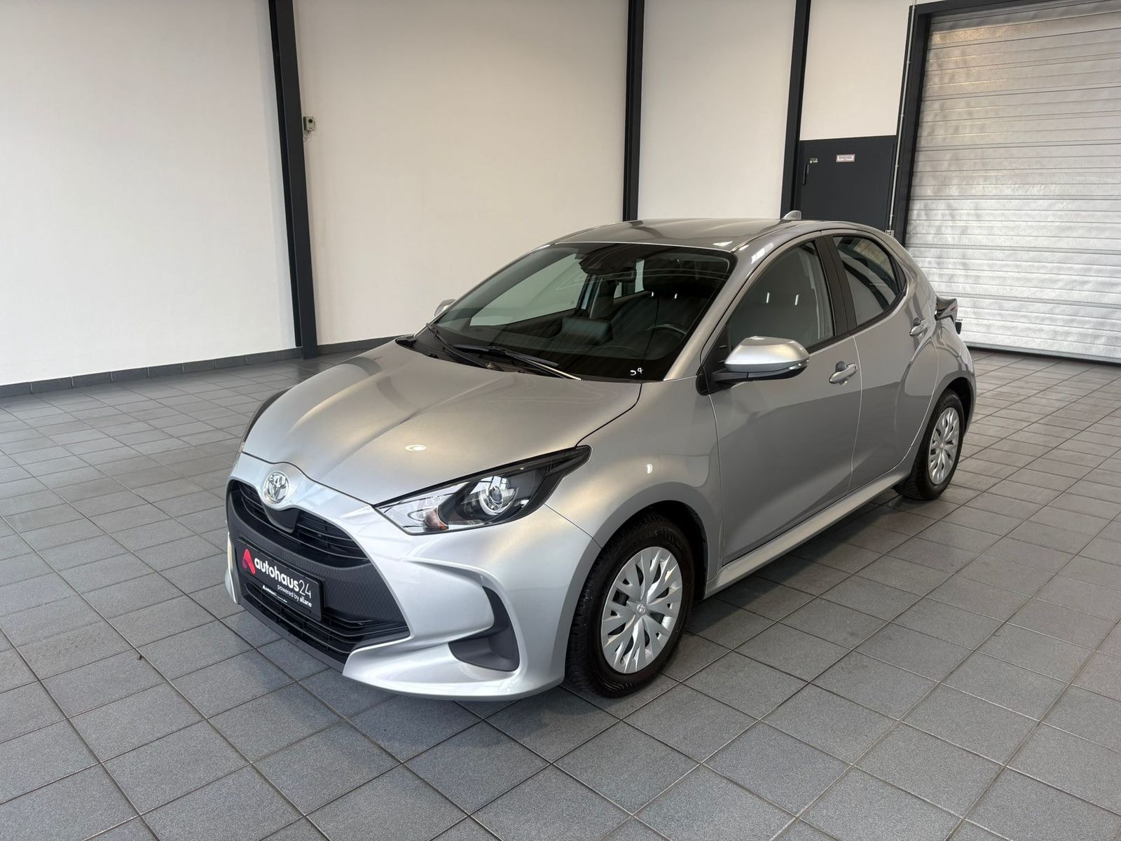 Toyota Yaris Limousine Yaris 1.0 Dual-VVTi Comfort (EURO 6d) #3