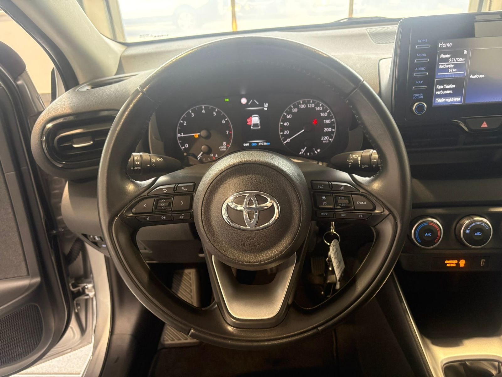 Toyota Yaris Limousine Yaris 1.0 Dual-VVTi Comfort (EURO 6d) #10
