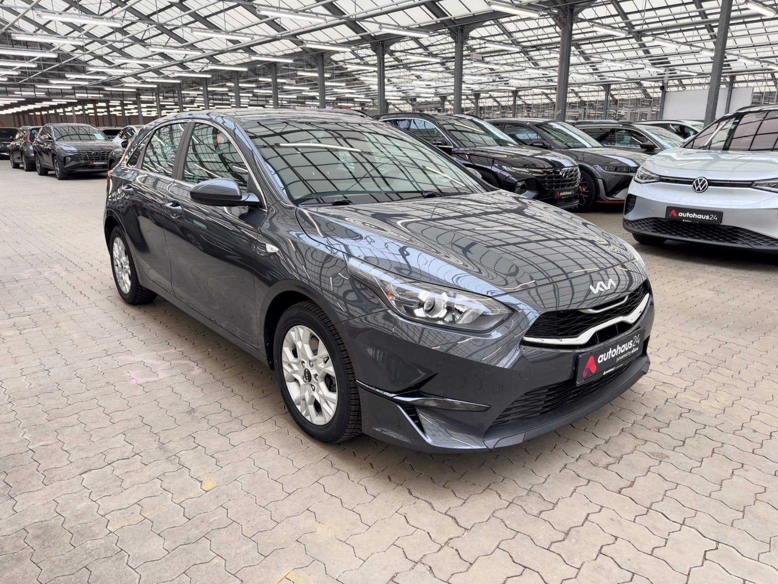 Kia Ceed Limousine KIA Ceed 1.5 T-GDI DCT Vision Schräghecklimousine #1