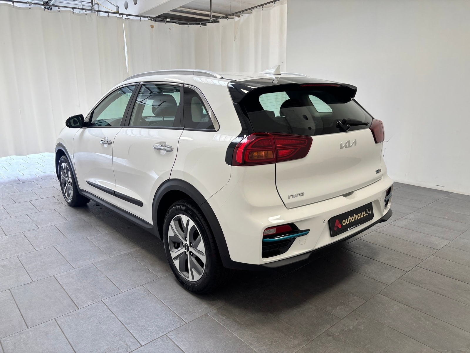 Kia Niro SUV e-Niro Vision  64 kWh #4
