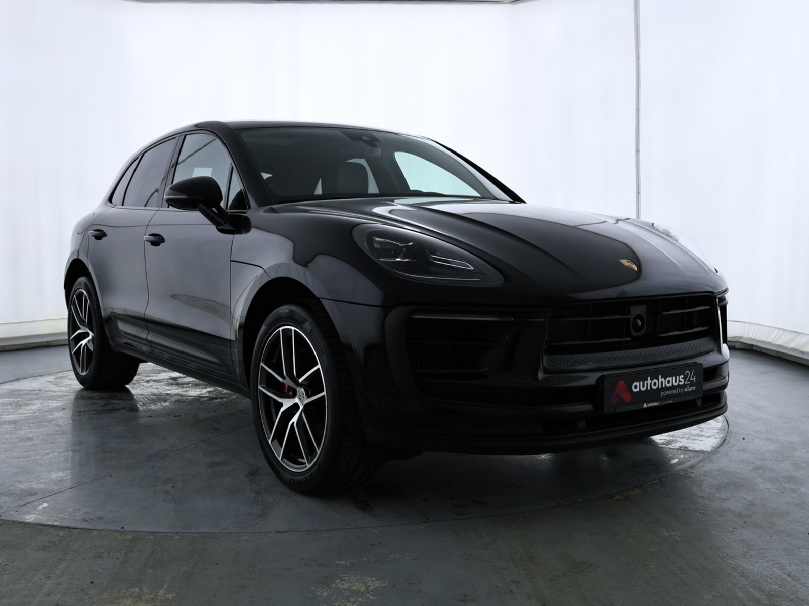 Porsche Macan SUV / Crossover / Geländewagen PORSCHE Macan S Sports Utility Vehicle #1
