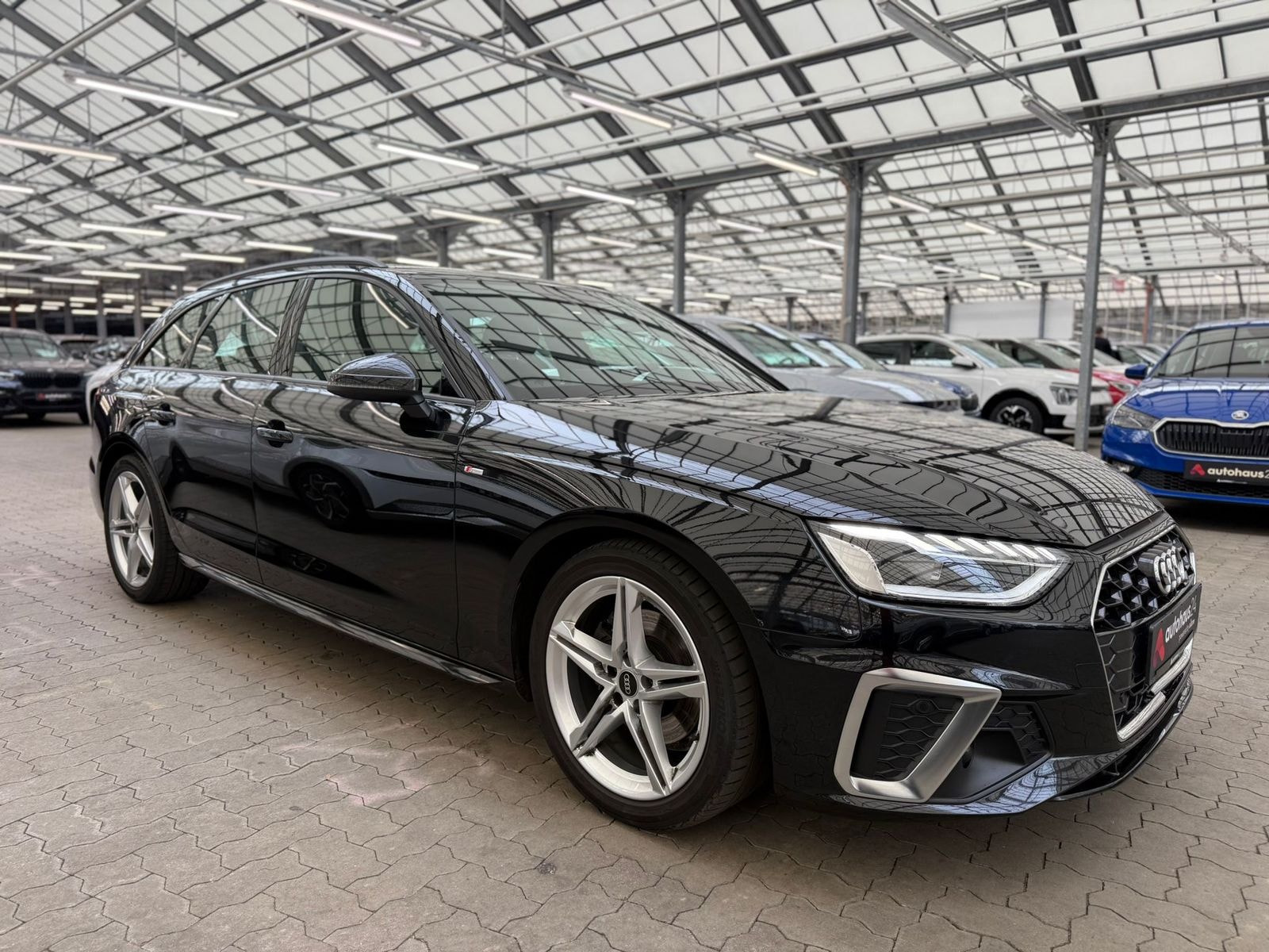 Audi A4 Kombi AUDI A4 35 TDI S tronic S line Avant Kombi #1