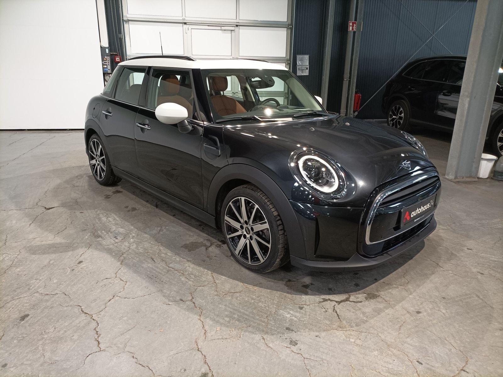 MINI 5-Türer Schräghecklimousine MINI MINI Cooper Classic Trim Schräghecklimousine #1