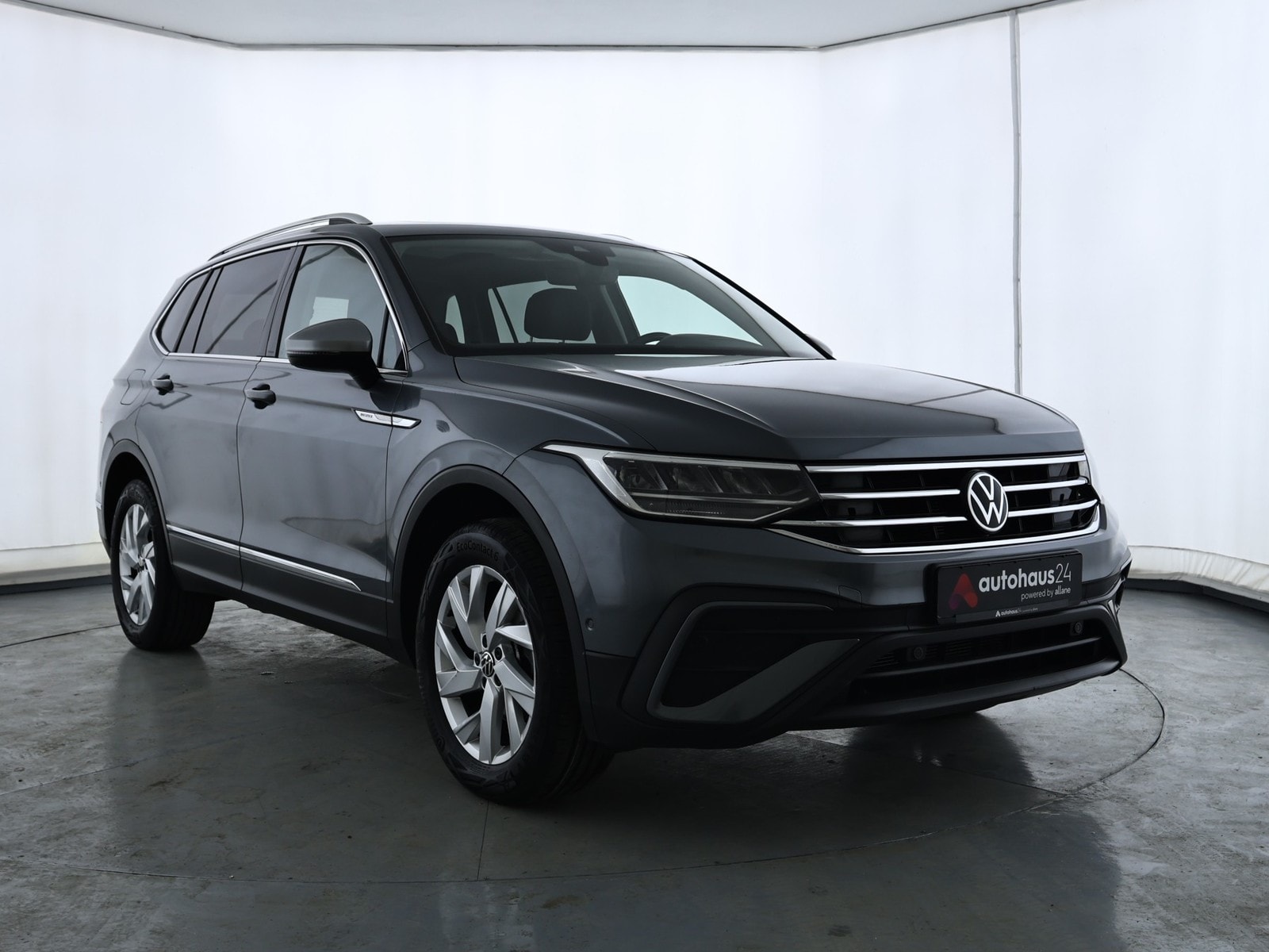 Volkswagen Tiguan SUV / Crossover / Geländewagen VOLKSWAGEN Tiguan Allspace 2.0 TDI SCR DSG Life Sports Utility Vehicle #1