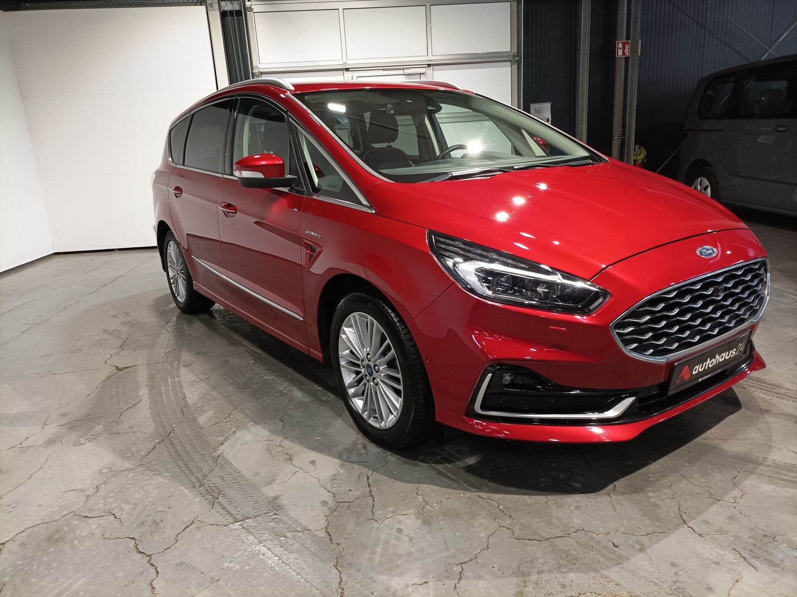 Ford S-MAX Kleinbus / Van FORD S-MAX 2.5 Duratec FHEV Vignale Van #1