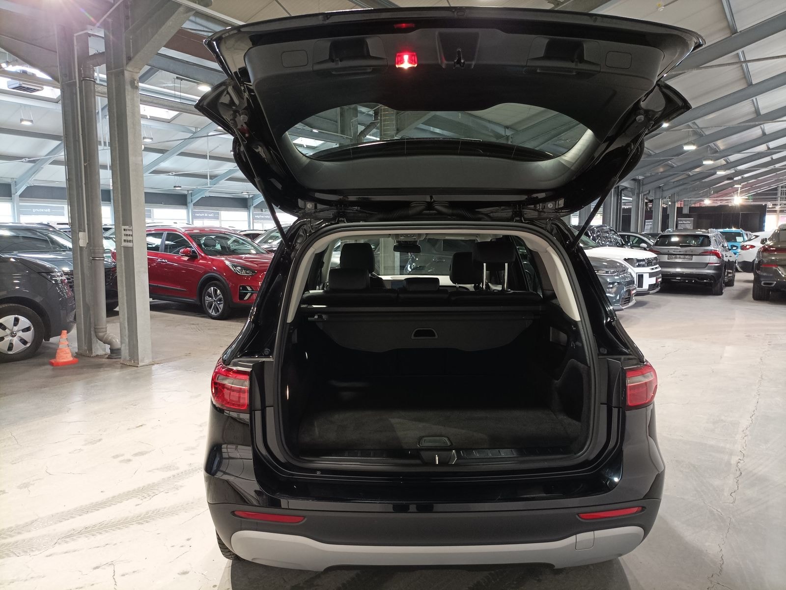 Mercedes Benz GLB-Klasse SUV GLB 180 #6