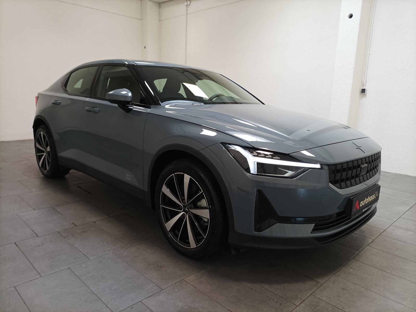 Polestar Polestar 2 Limousine POLESTAR 2 64KWH Standard Range Single Motor Schräghecklimousine #1