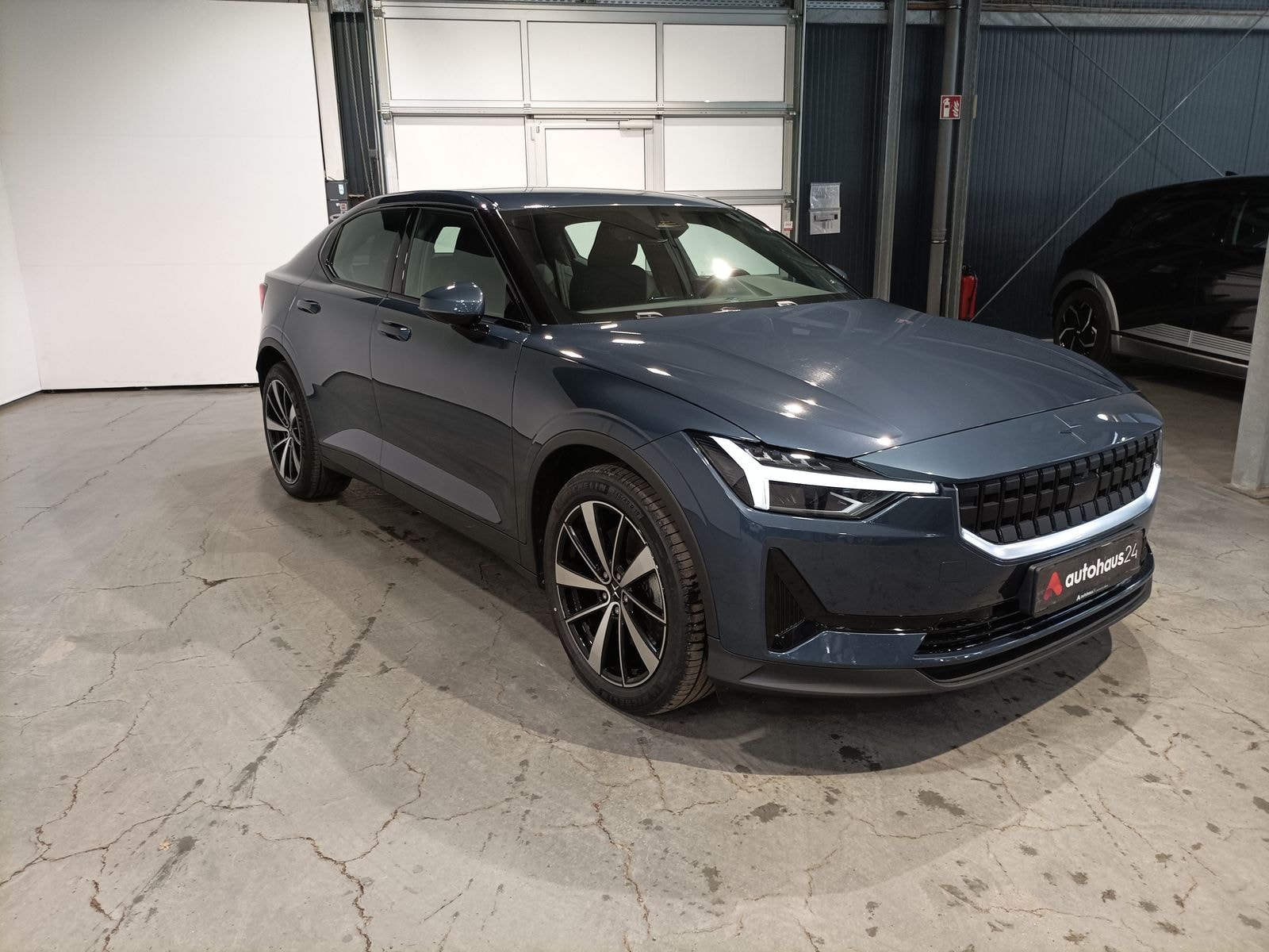 Polestar Polestar 2 Limousine POLESTAR 2 64KWH Standard Range Single Motor Schräghecklimousine #1