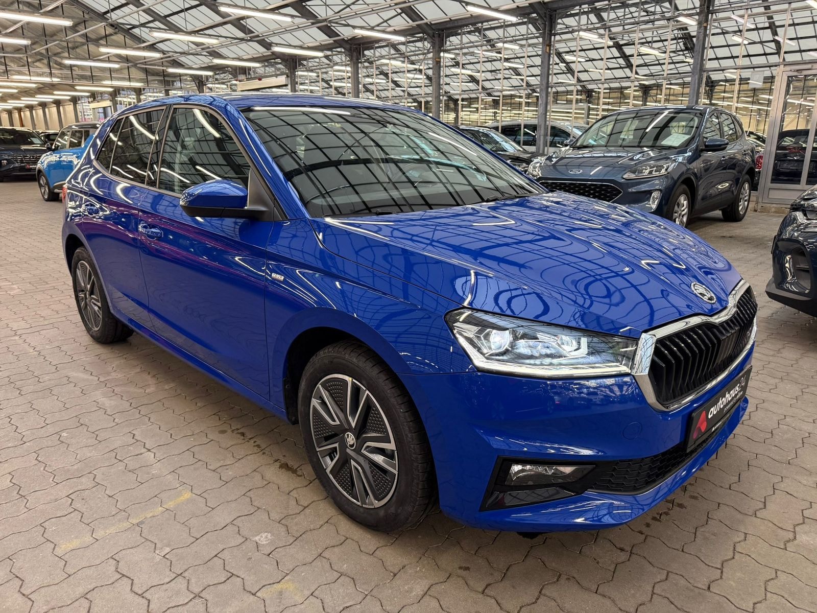 ŠKODA Fabia Limousine SKODA Fabia 1.0l TSI 81kW DSG TOUR Schräghecklimousine #1