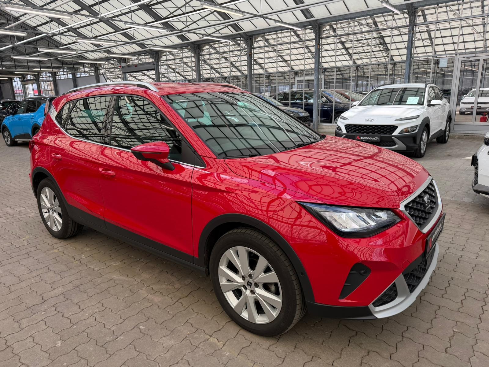 SEAT Arona SUV / Crossover / Geländewagen SEAT Arona 1.0 TSI 81kW Xperience Sports Utility Vehicle #1