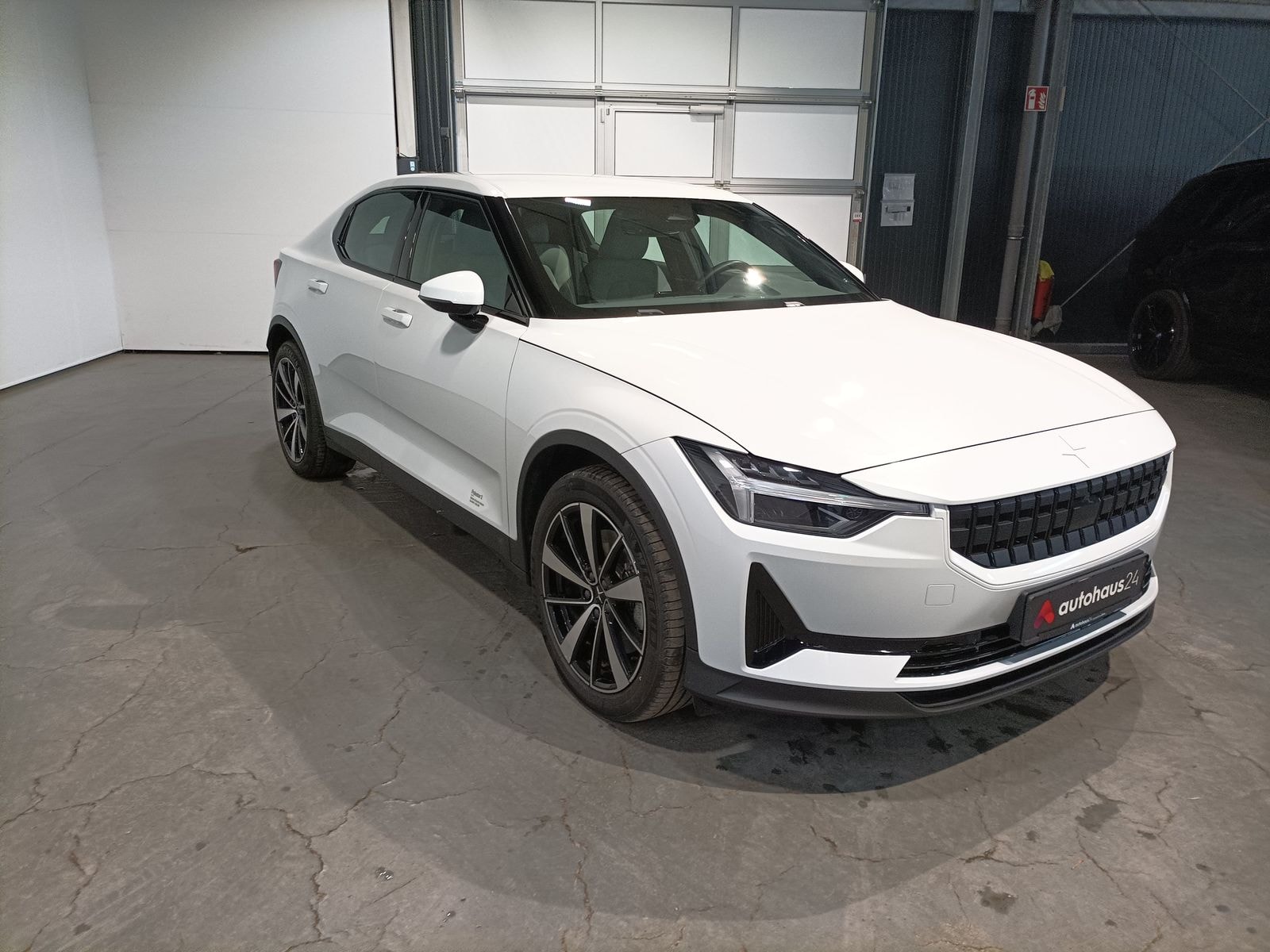 Polestar Polestar 2 Limousine POLESTAR 2 64KWH Standard Range Single Motor Schräghecklimousine #1