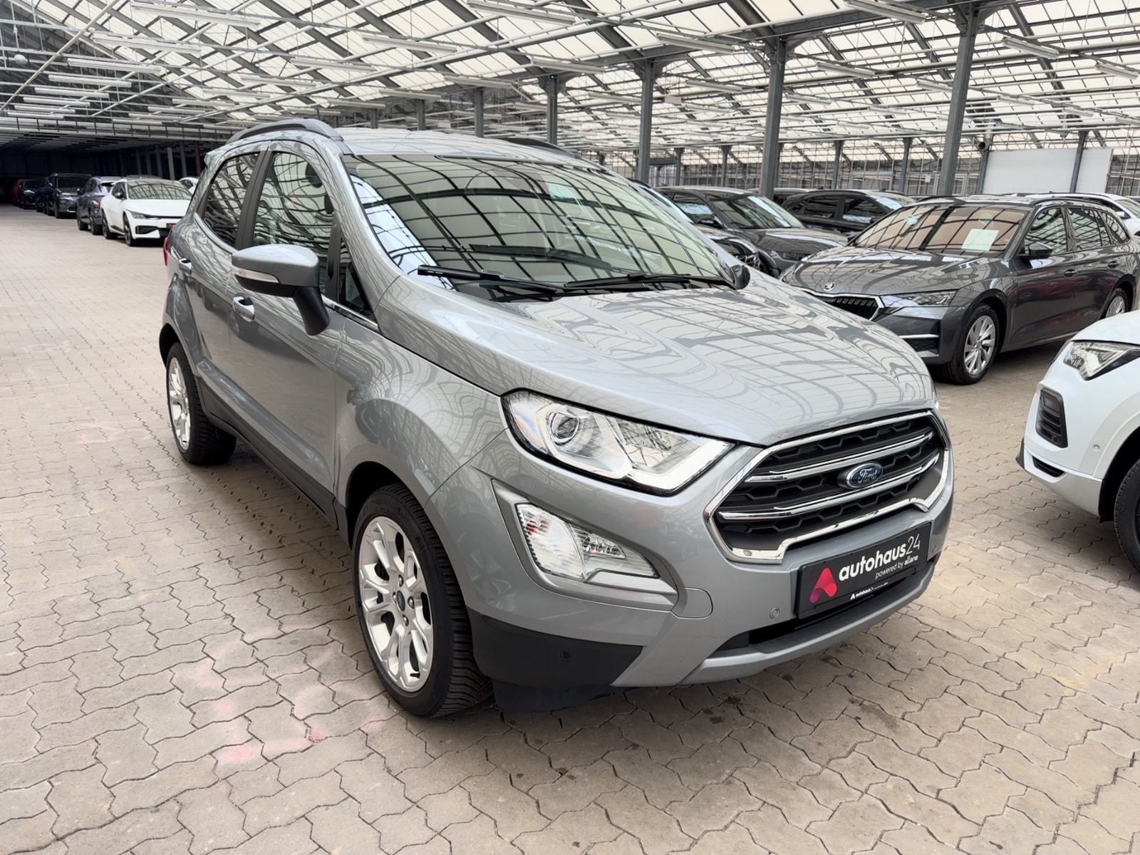 Ford EcoSport SUV / Crossover / Geländewagen FORD EcoSport 1,0 EcoBoost 92kW Titanium Sports Utility Vehicle #1