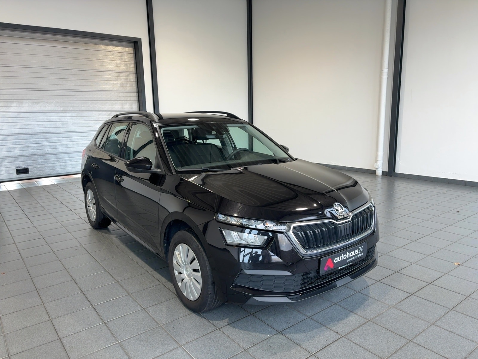 ŠKODA Kamiq SUV / Crossover / Geländewagen SKODA Kamiq 1.0 TSI 70kW Active Sports Utility Vehicle #1