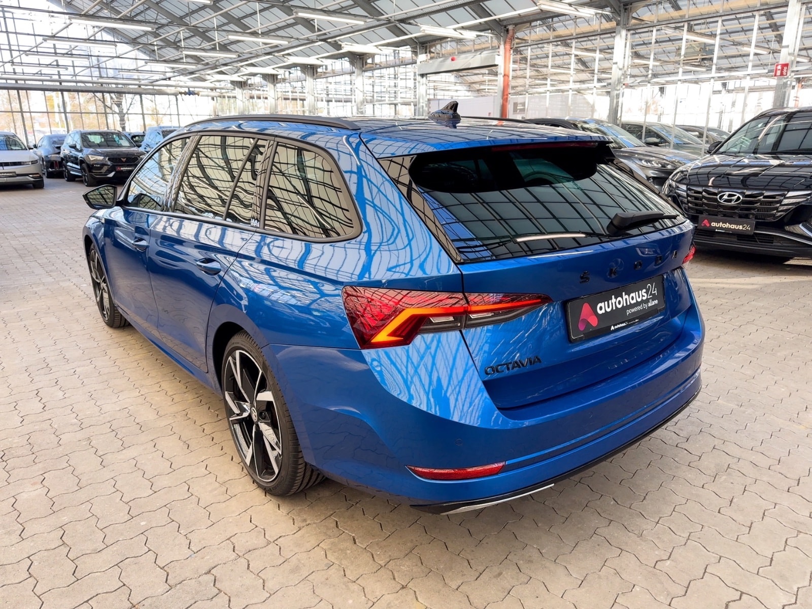 Skoda Octavia Kombi Octavia Combi 2.0 TSI Sportline 4x4 OPF (EURO 6d) #4