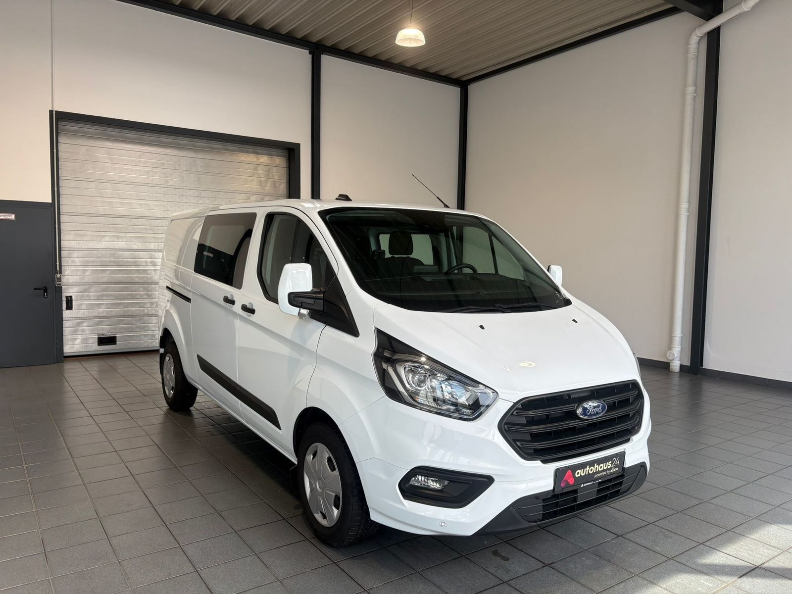 Ford Transit Transporter FORD Transit Custom 320 L2H1 2,0EcoBlue 96kW Trend Doka Kastenwagen #1