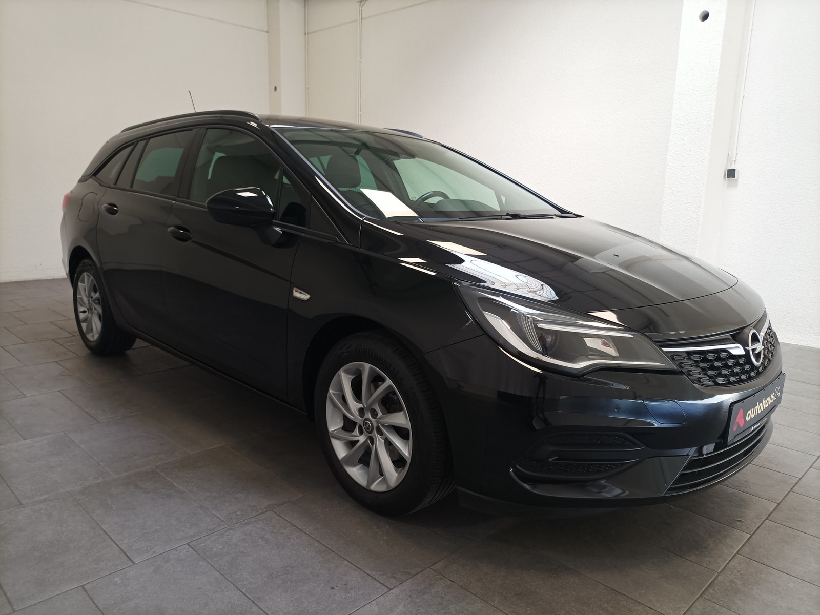 Opel Astra Sonstige OPEL Astra ST 1.2 Direct Inj Turbo 81kW Edition Kombi #1