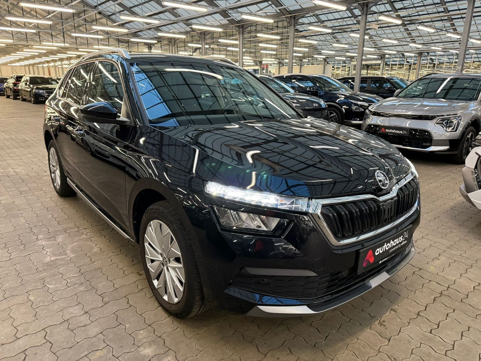 ŠKODA Kamiq SUV / Crossover / Geländewagen SKODA Kamiq 1.0 TSI DSG 81kW Style Sports Utility Vehicle #1