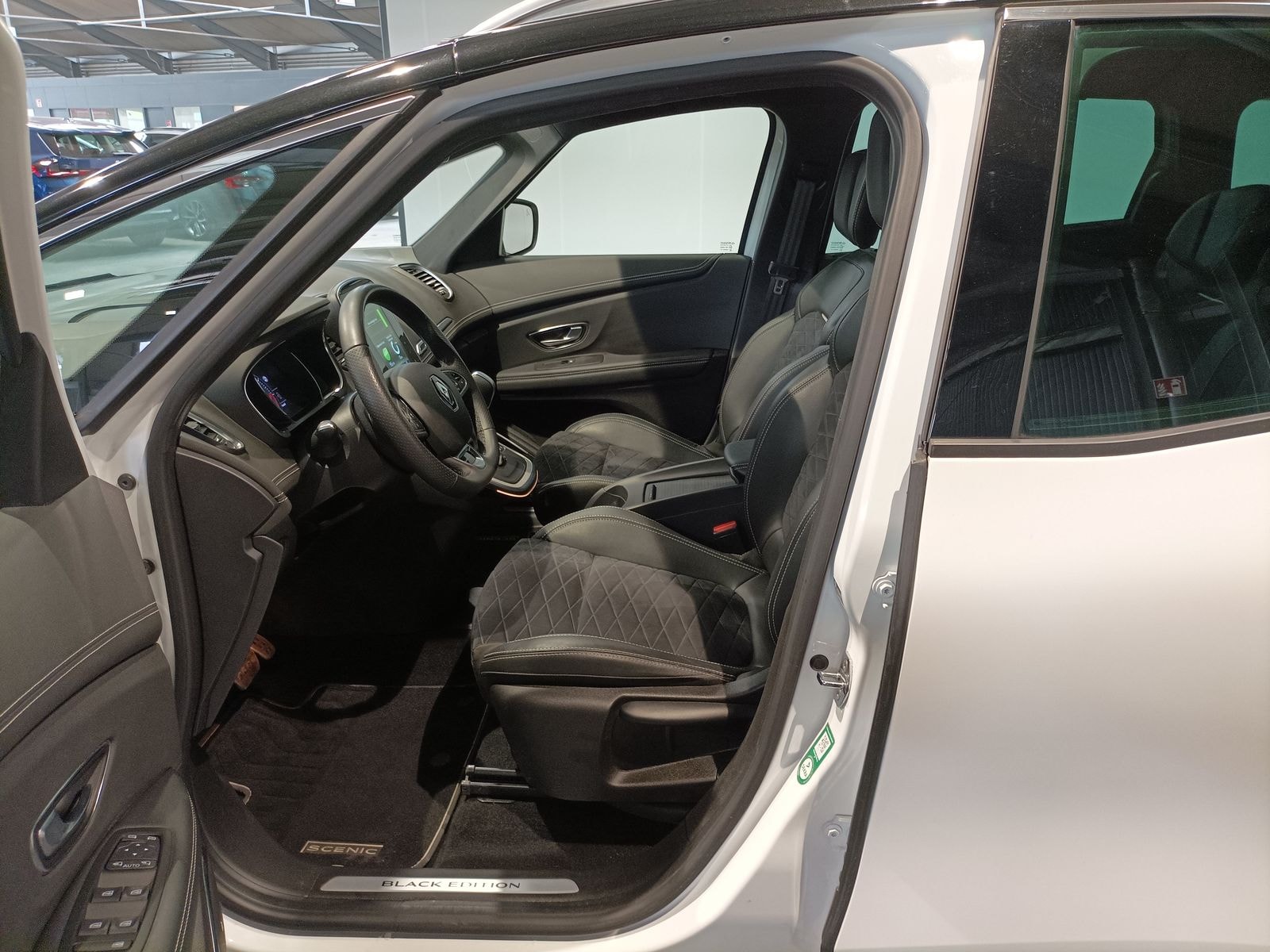 Renault Grand Scenic Van Grand Scenic IV 1.3 TCe 160 Black Edition #8