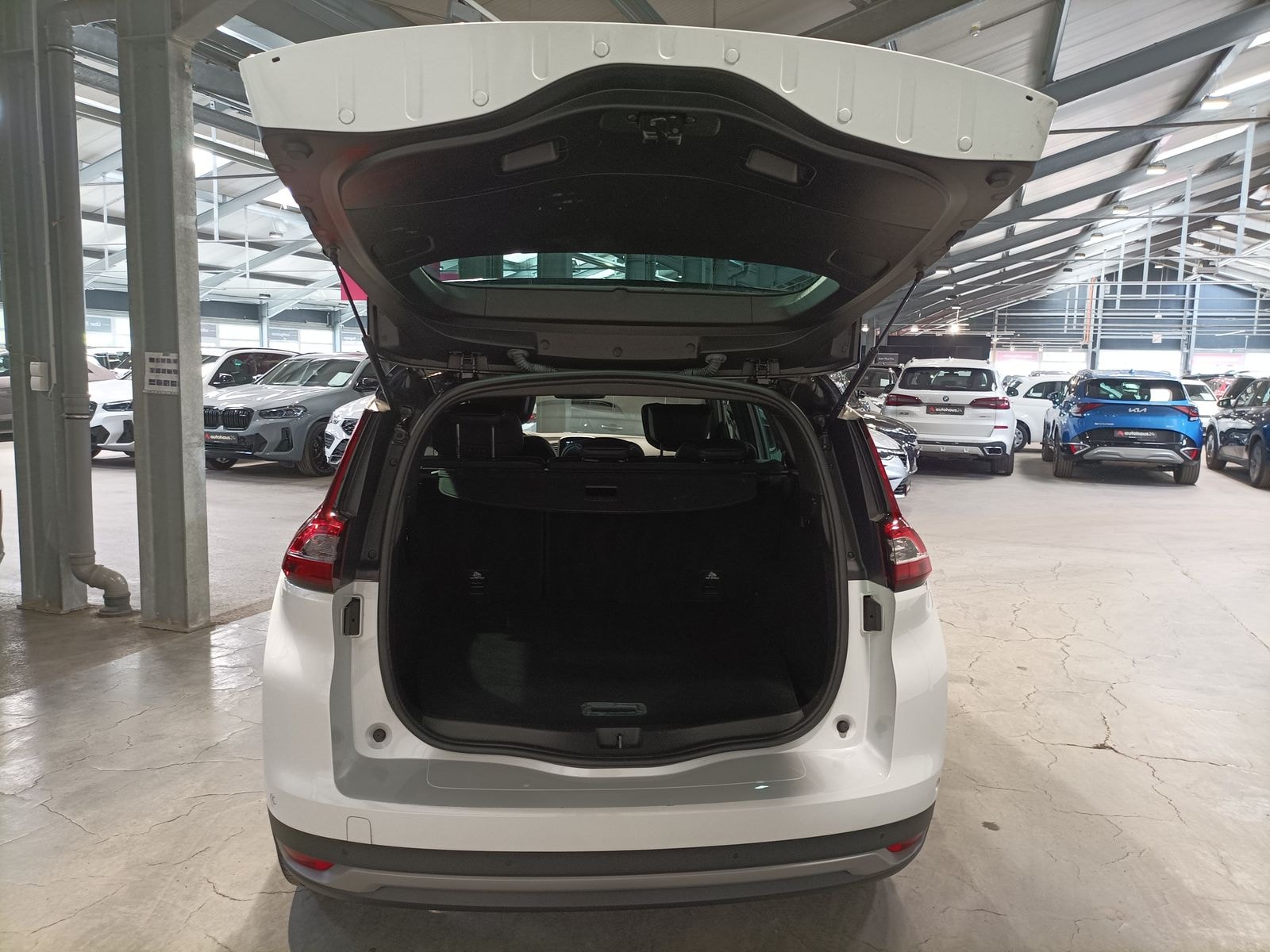 Renault Grand Scenic Van Grand Scenic IV 1.3 TCe 160 Black Edition #6