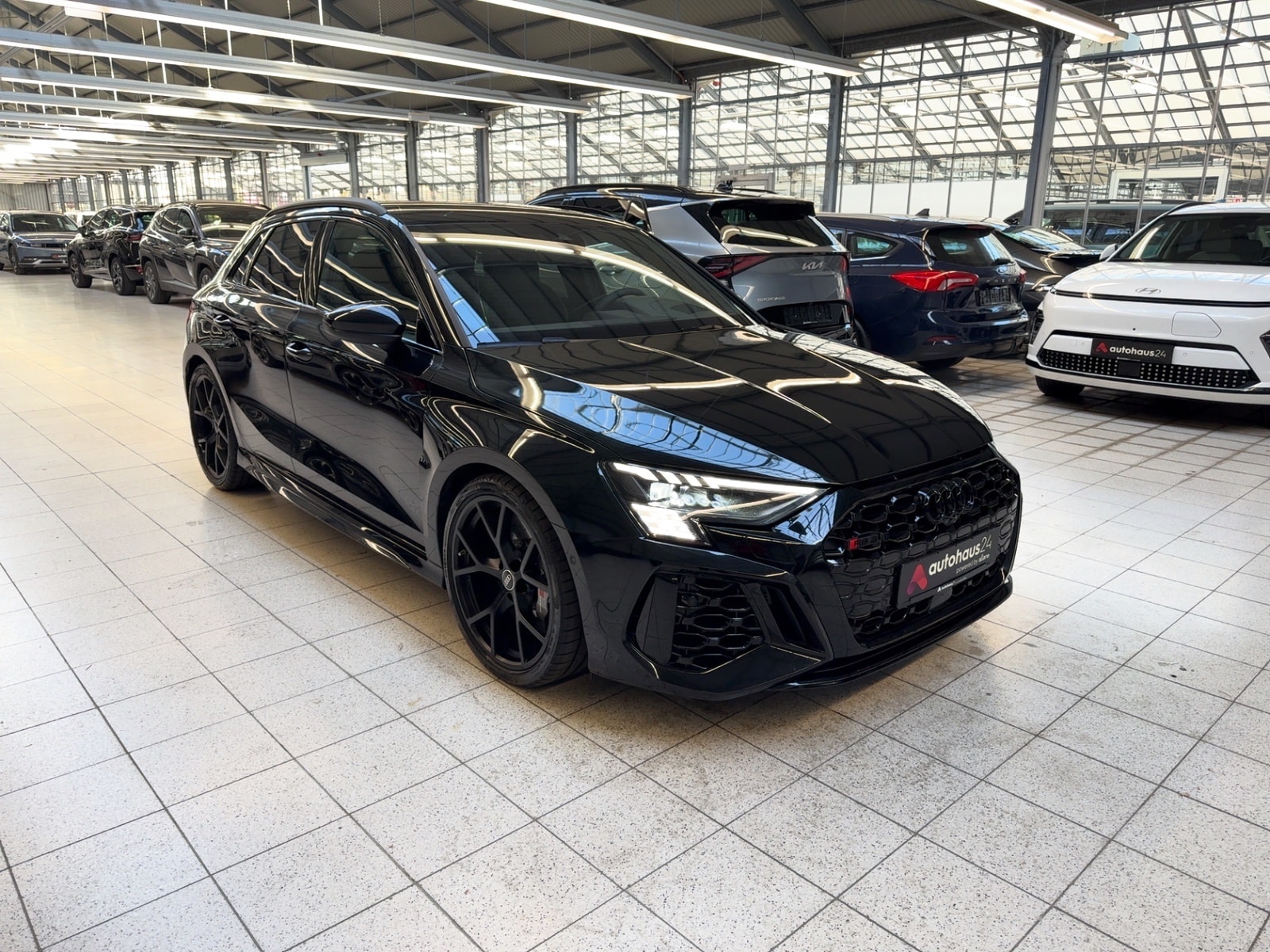 Audi RS3 Limousine AUDI RS3 2.5 TFSI S tronic quattro Sportback Schräghecklimousine #1