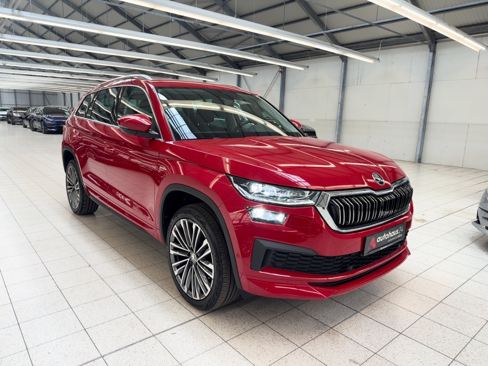 ŠKODA Kodiaq SUV / Crossover / Geländewagen SKODA Kodiaq 2.0 TDI SCR 147kW DSG 4x4 L&K Sports Utility Vehicle #1