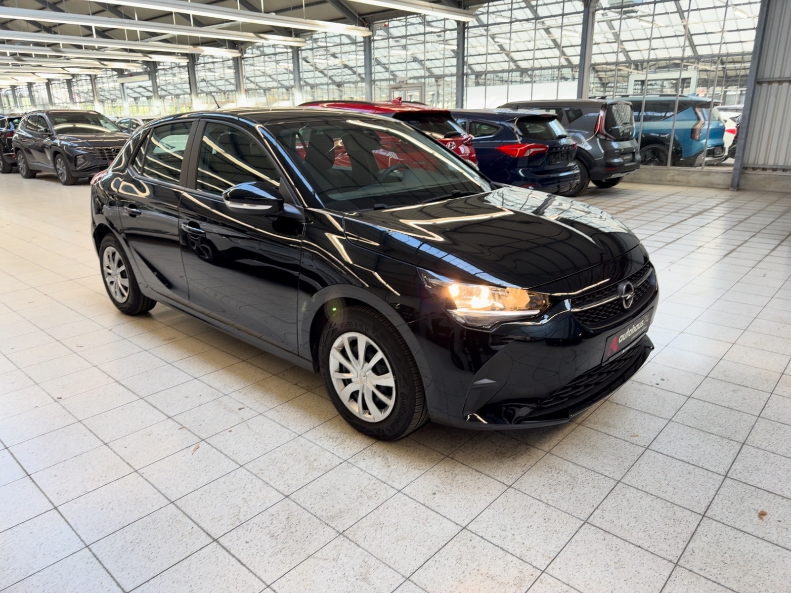 Opel Corsa Limousine OPEL Corsa 1.2 55kW Edition Schräghecklimousine #1