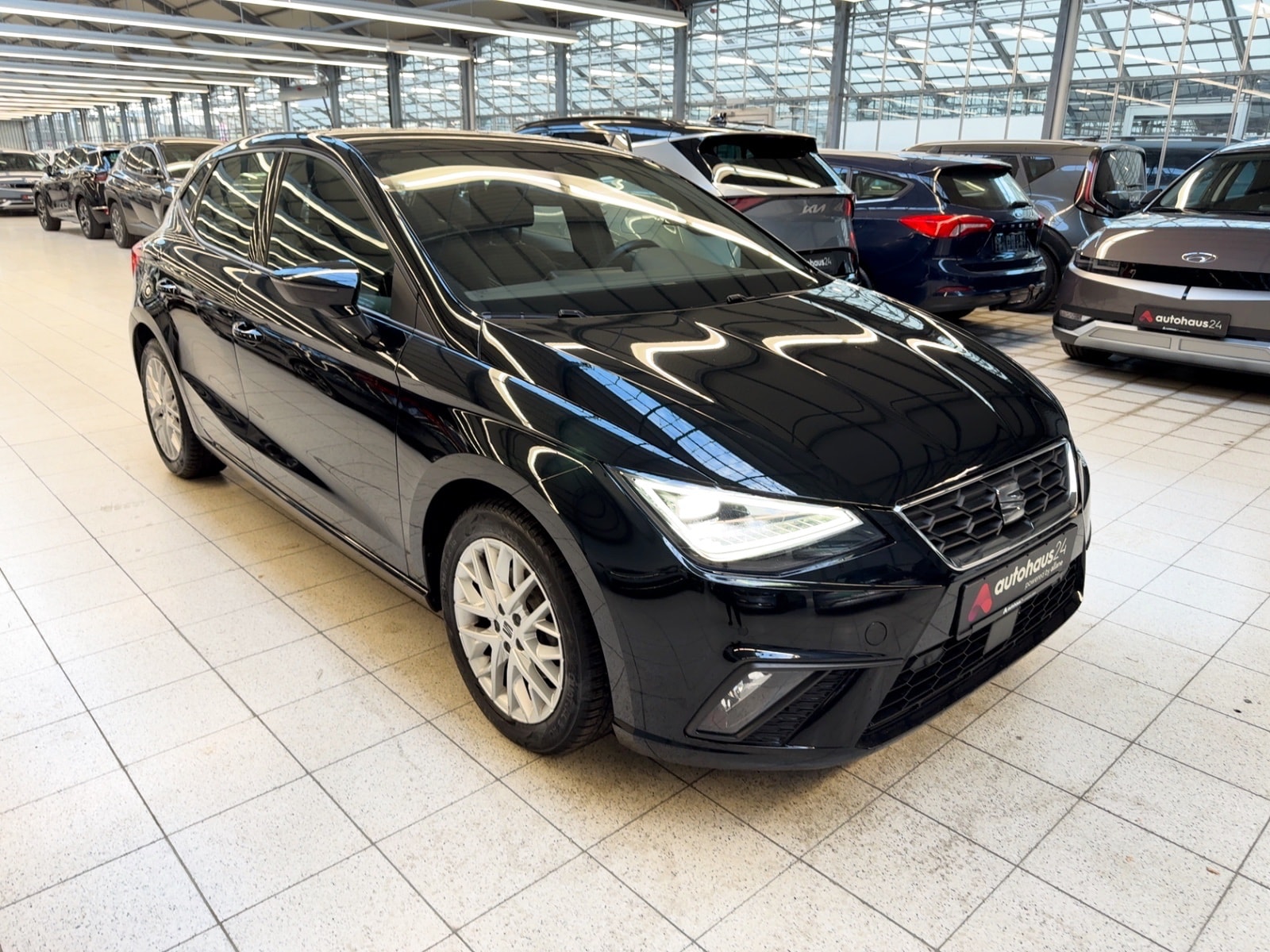 SEAT Alhambra Limousine SEAT Ibiza 1.0 TSI 81kW FR DSG Schräghecklimousine #1