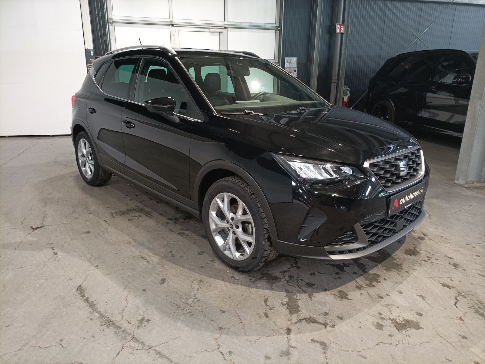 SEAT Arona SUV / Crossover / Geländewagen SEAT Arona 1.0 TSI 81kW FR DSG Sports Utility Vehicle #1