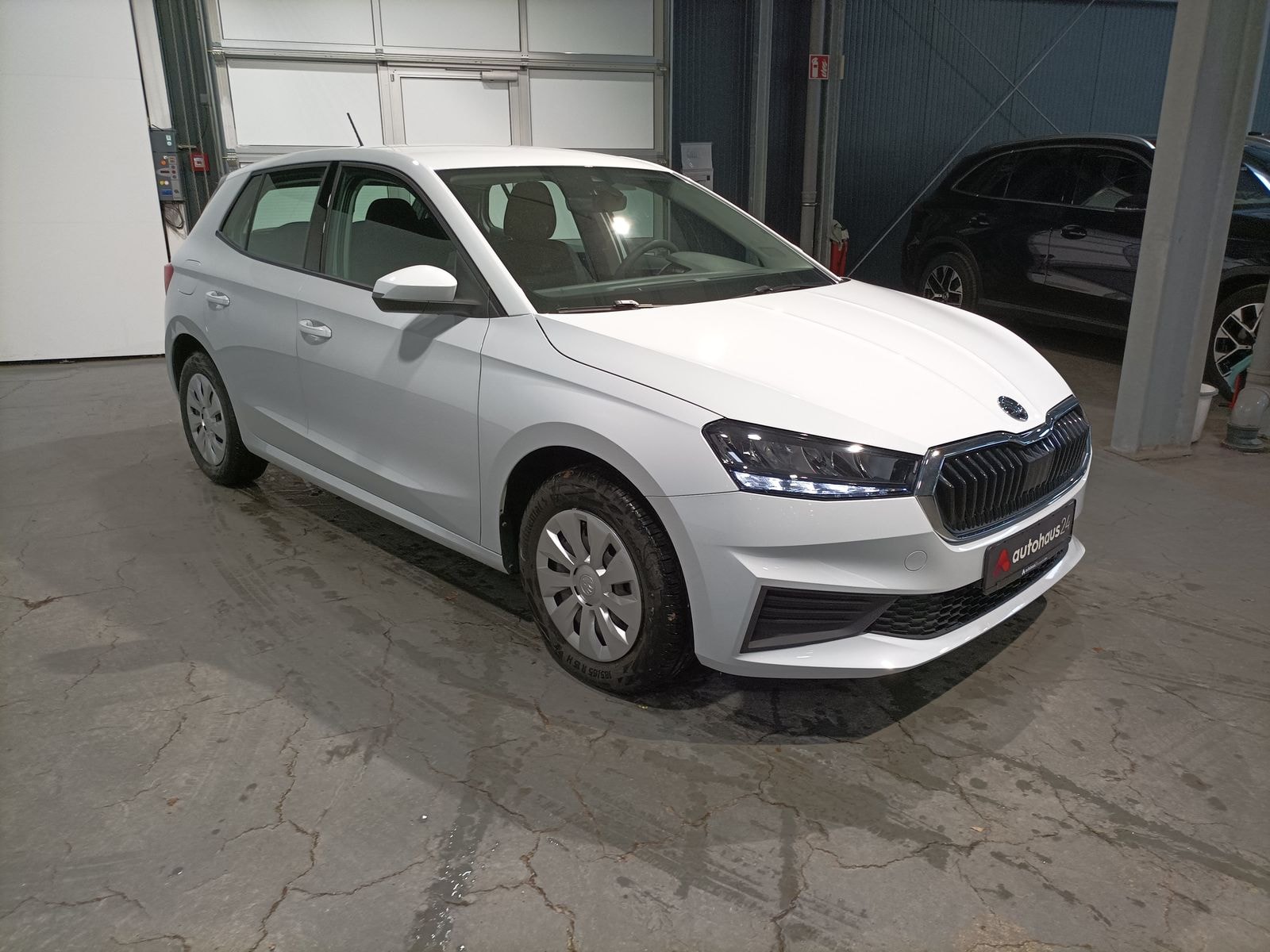 ŠKODA Fabia Schräghecklimousine SKODA Fabia 1.0l MPI 48kW ACTIVE Schräghecklimousine #1
