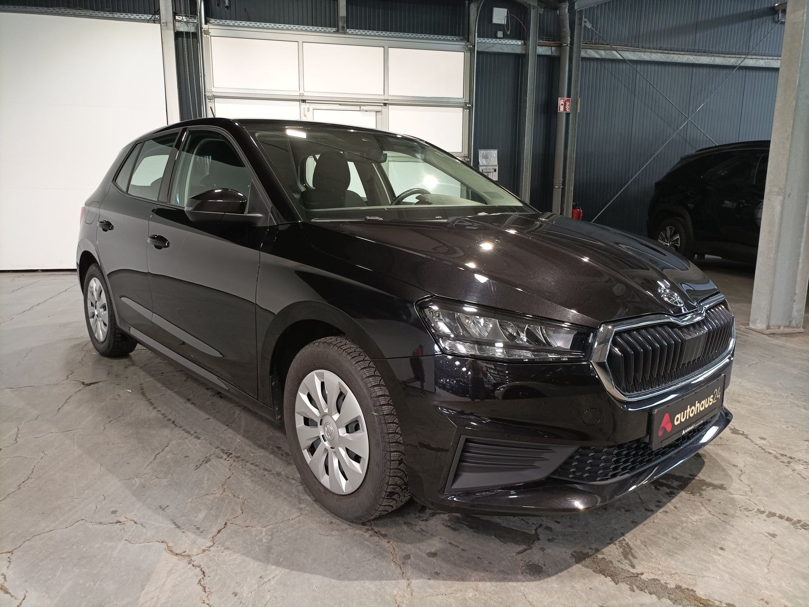ŠKODA Fabia Schräghecklimousine SKODA Fabia 1.0l MPI 59kW AMBITION Schräghecklimousine #1