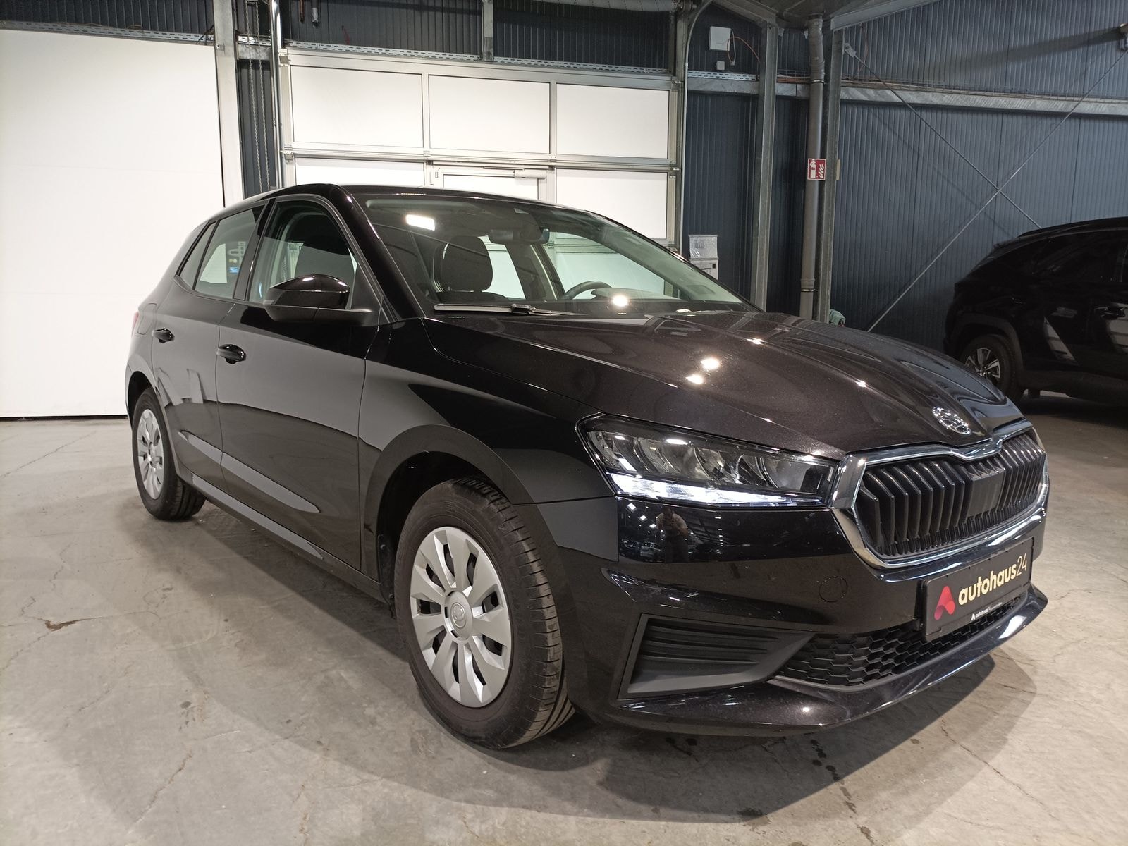 ŠKODA Fabia Schräghecklimousine SKODA Fabia 1.0l MPI 48kW ACTIVE Schräghecklimousine #1