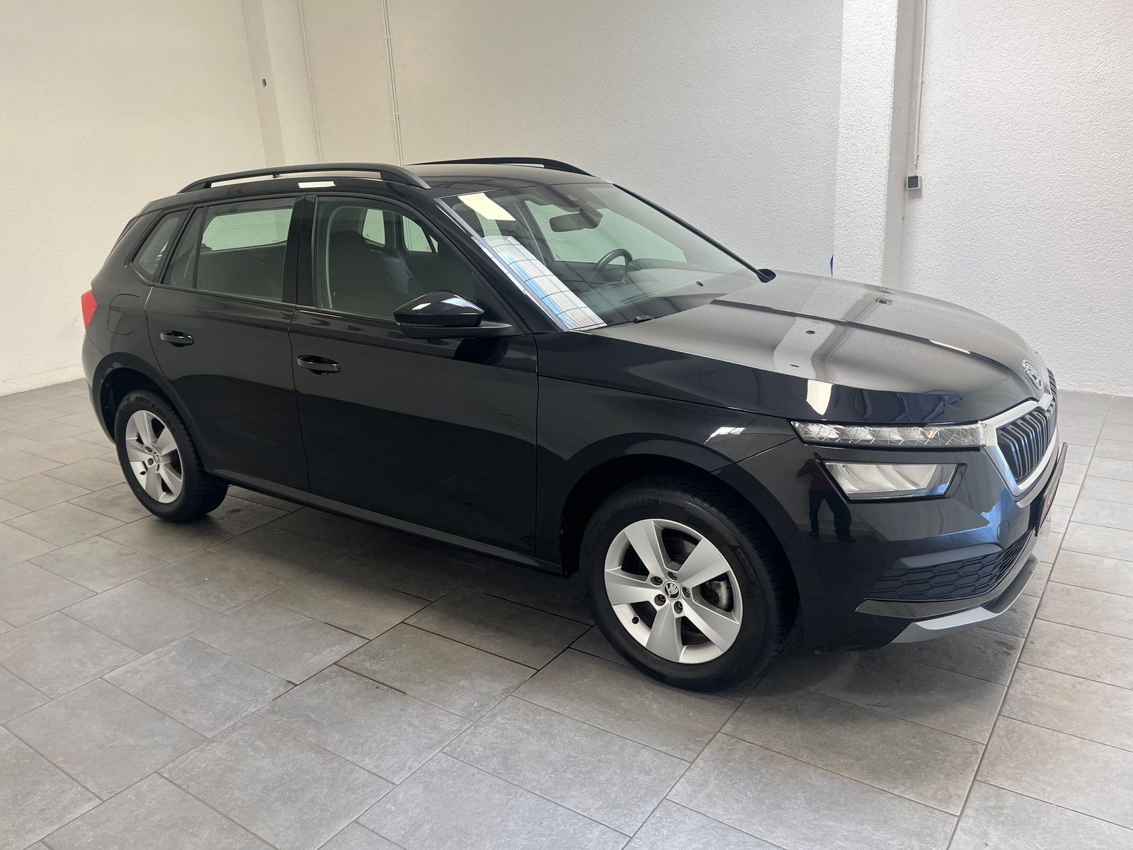 ŠKODA Kamiq SUV / Crossover / Geländewagen SKODA Kamiq 1.0 TSI DSG 81kW Ambition Sports Utility Vehicle #1