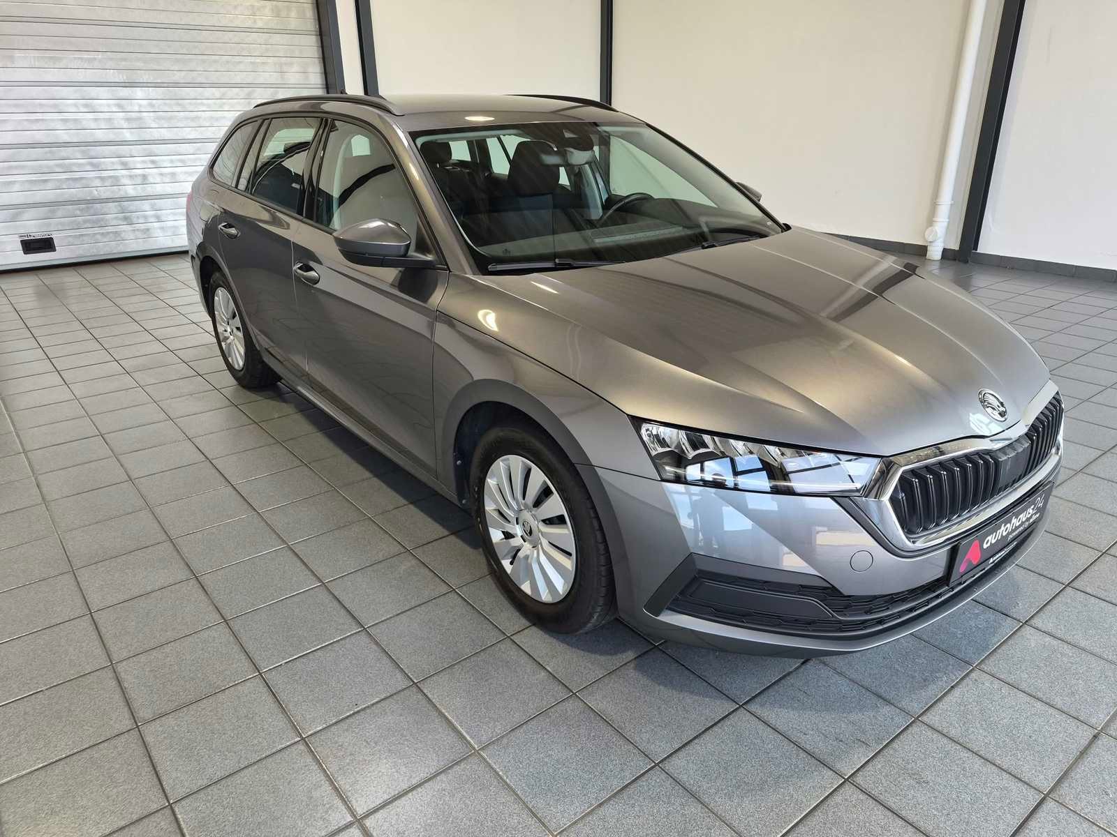 ŠKODA Octavia Kombi SKODA Octavia 1.0 TSI ACTIVE COMBI Kombi #1