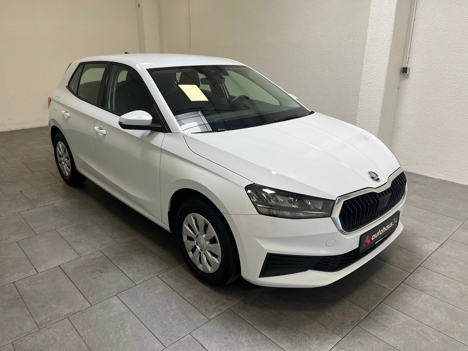 ŠKODA Fabia Limousine SKODA Fabia 1.0l MPI 59kW AMBITION Schräghecklimousine #1